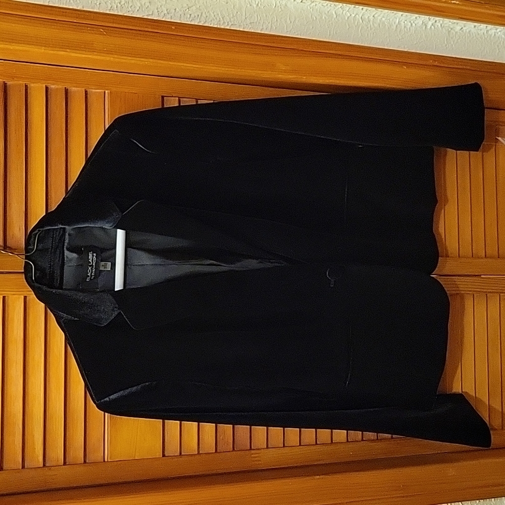 NWT Evan Picone black velour jacket, size 6.